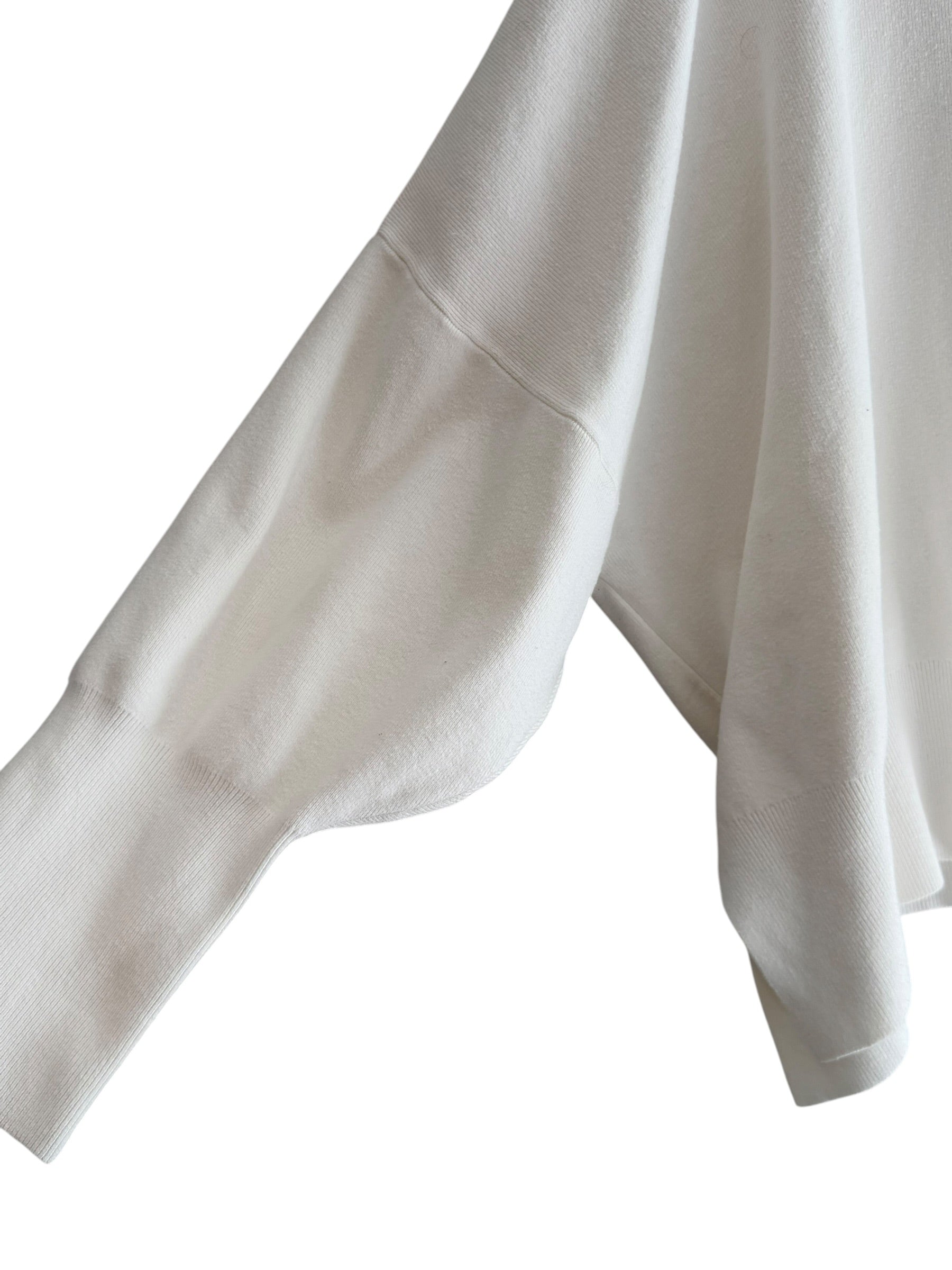 ARCAA Jumper. Size:M White Light Knit wear