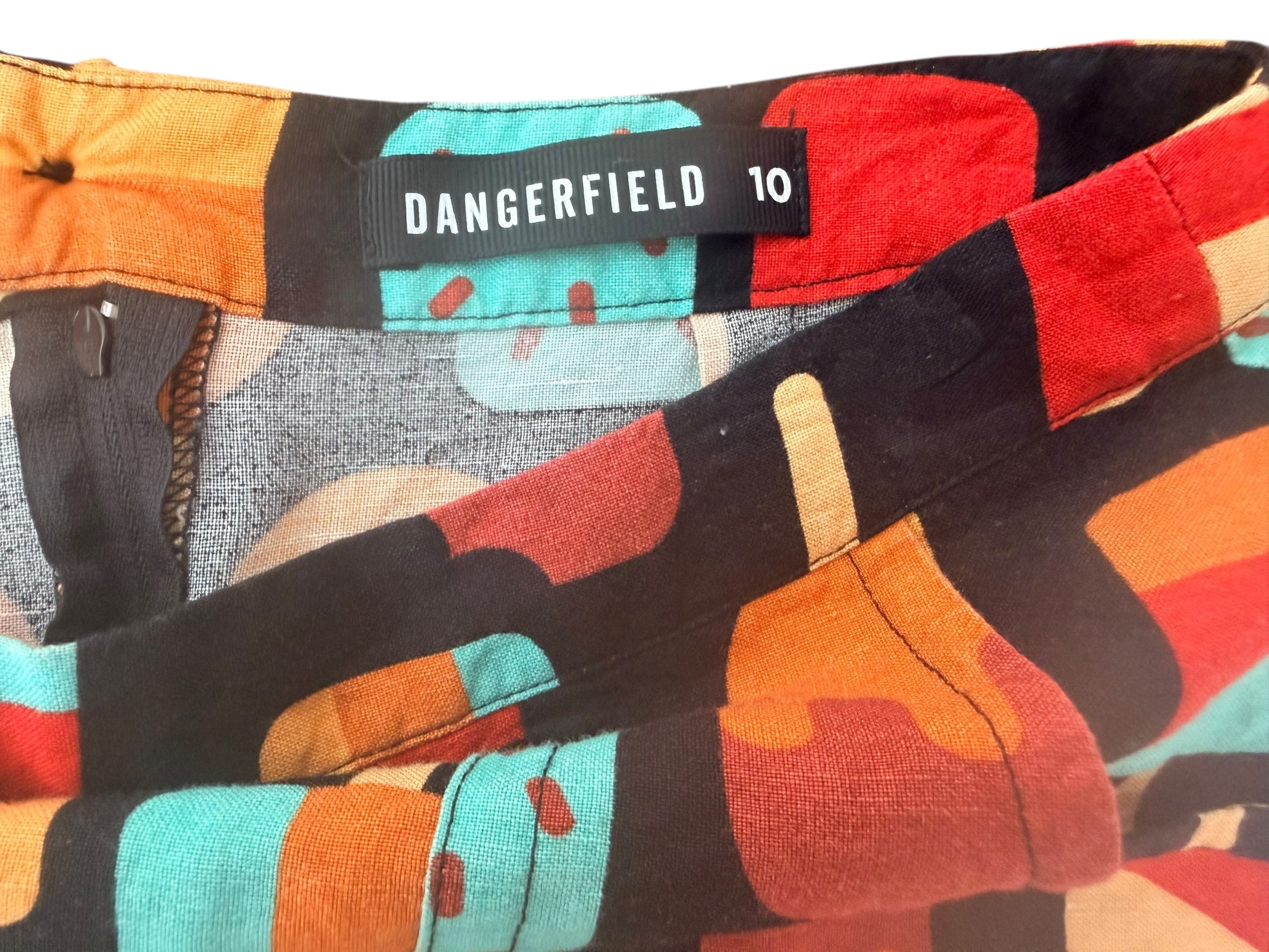 Dangerfield. Ice-cream skirt. Size:10